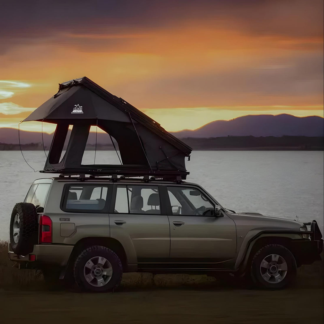 Cloud Camper 2-Person Quick Set-Up Car Roof-top tent (With Solar Panel Bracket)